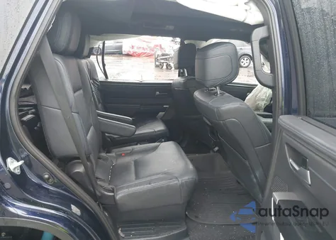 2024 Toyota Sequoia Platinum z USA, uszkodzony, nr VIN 7SVAAABA6RX048335